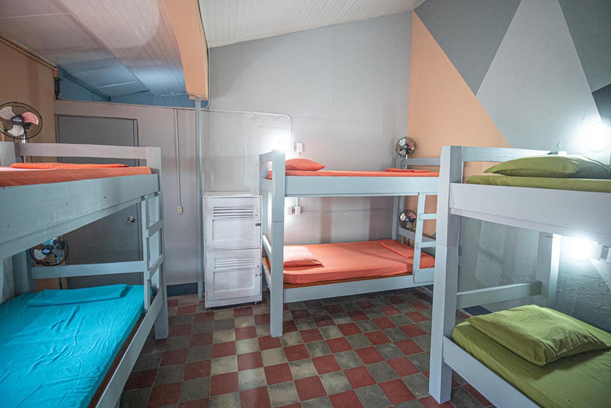 Hostal Mochilas Granada Bagian luar foto