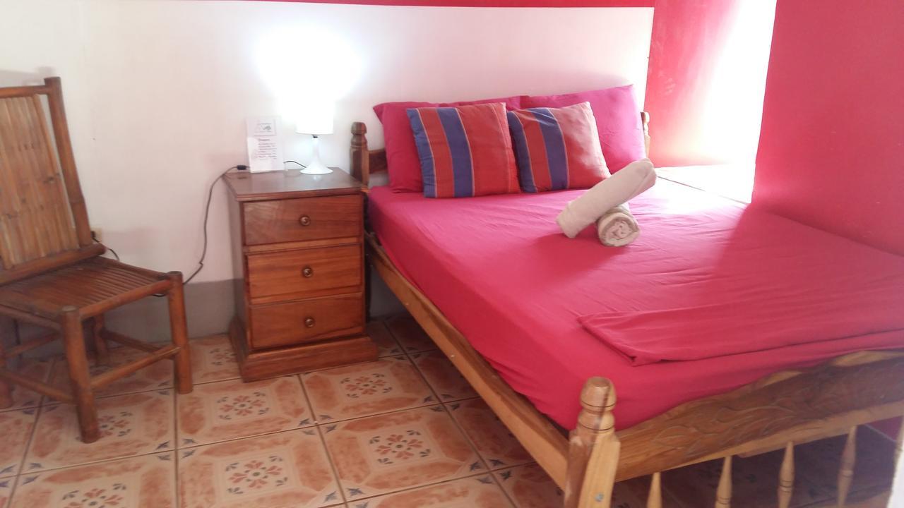 Hostal Mochilas Granada Bagian luar foto